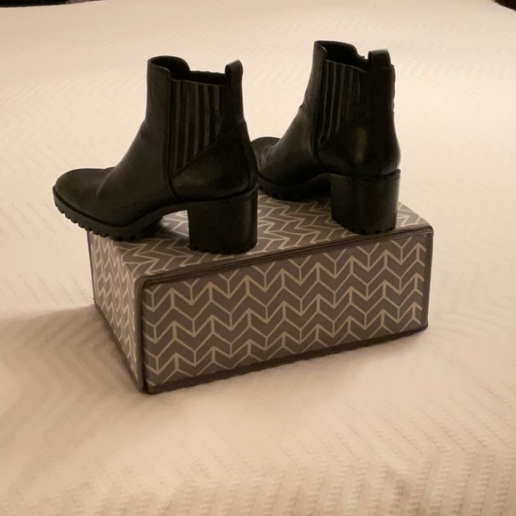 Zara Basic Black Bootie size 37 - Picture 3 of 7